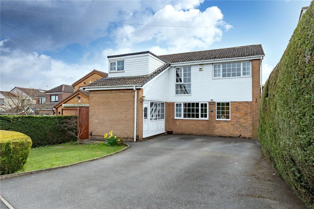 Main image of property: Holt Park Approach, Holt Park, Leeds