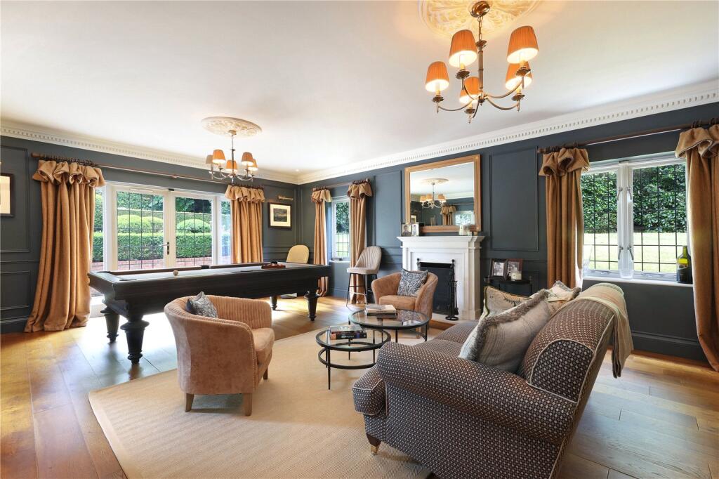 House in Hemel Hempstead - More