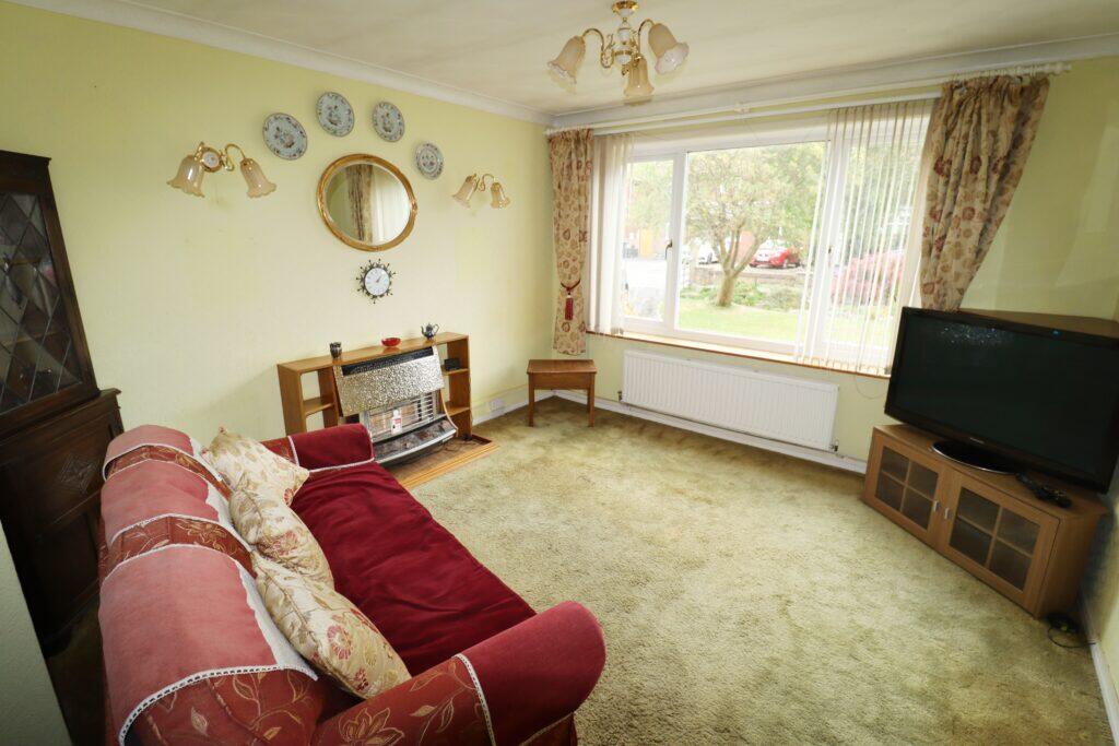Manor Way, Hayling Island photo 3