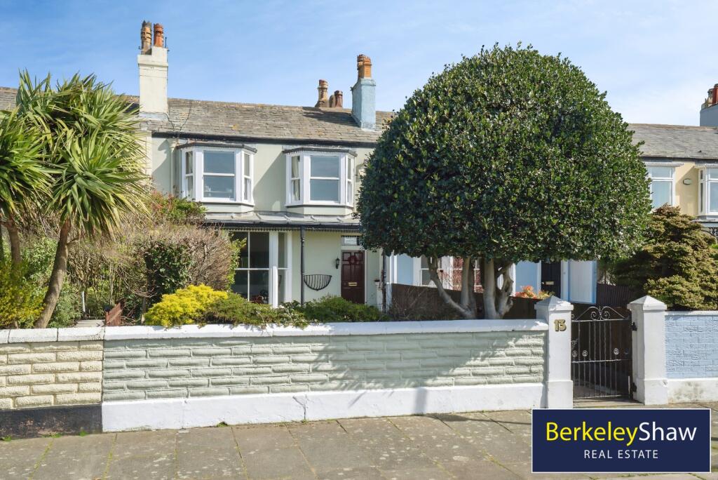 Main image of property: Marine Crescent, Waterloo, Liverpool