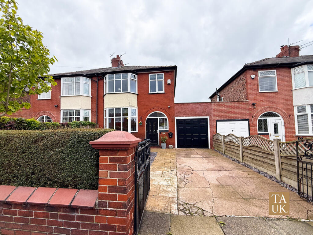Clarendon Road, Manchester, M34