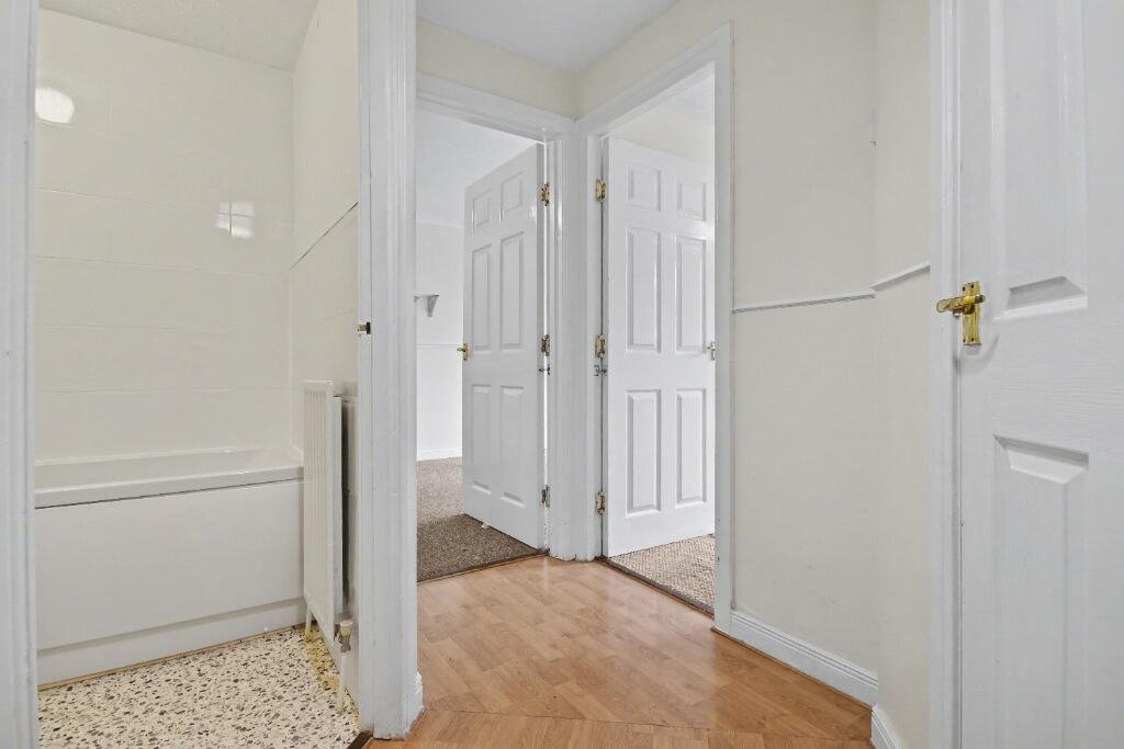 Apartment in Paisley - View 5