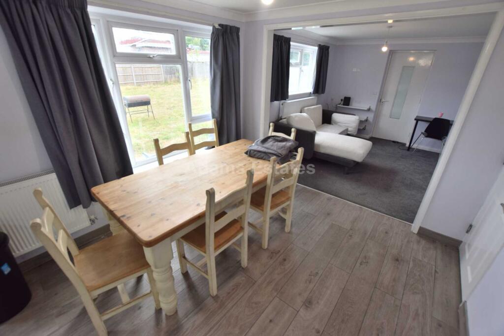 House in Reading - View 3