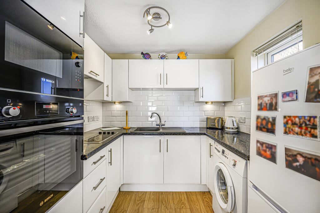 Ullswater Court, Glebelands Avenue, South Woodford, Redbridge, London photo 3