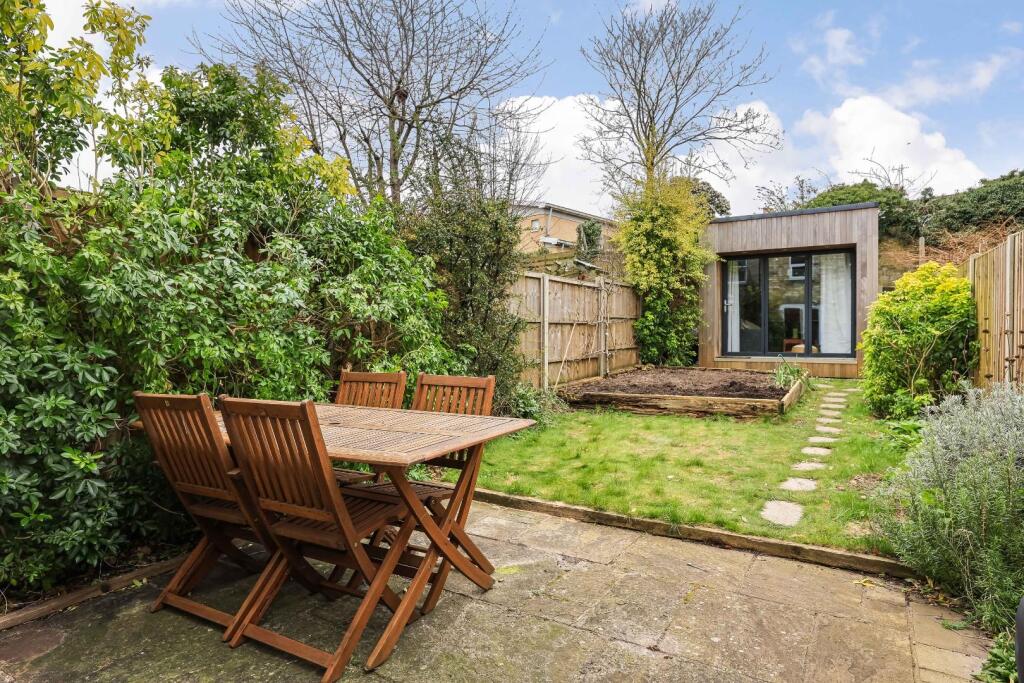 House in Cambridge - View 2