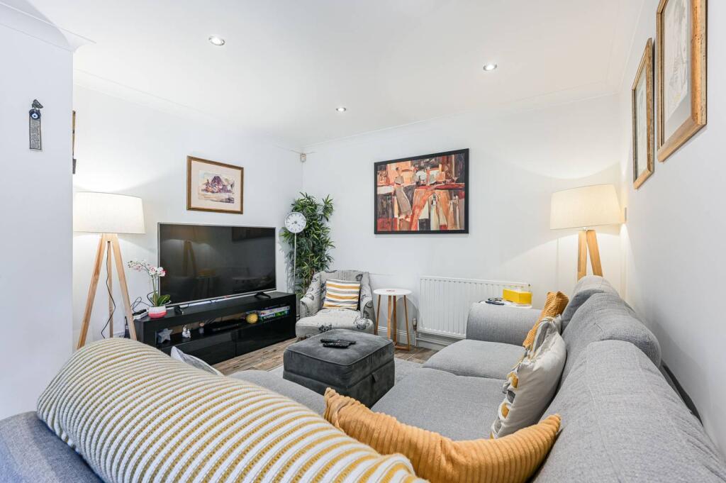 Main image of property: Magpie Hall Lane, Bromley, BR2