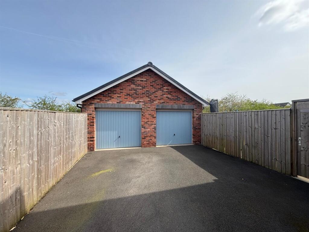 Ecclesbourne Lane, Mickleover, Derby photo 2