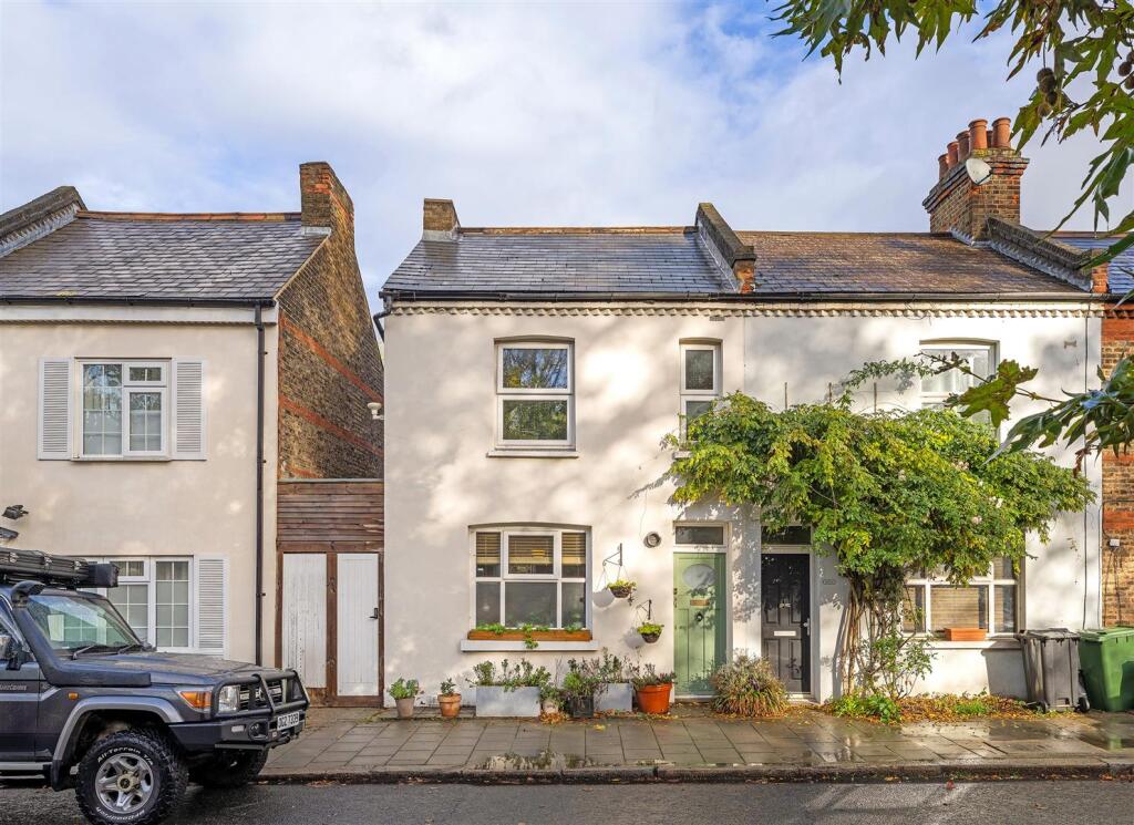 Main image of property: Robson Road, West Norwood, London, SE27