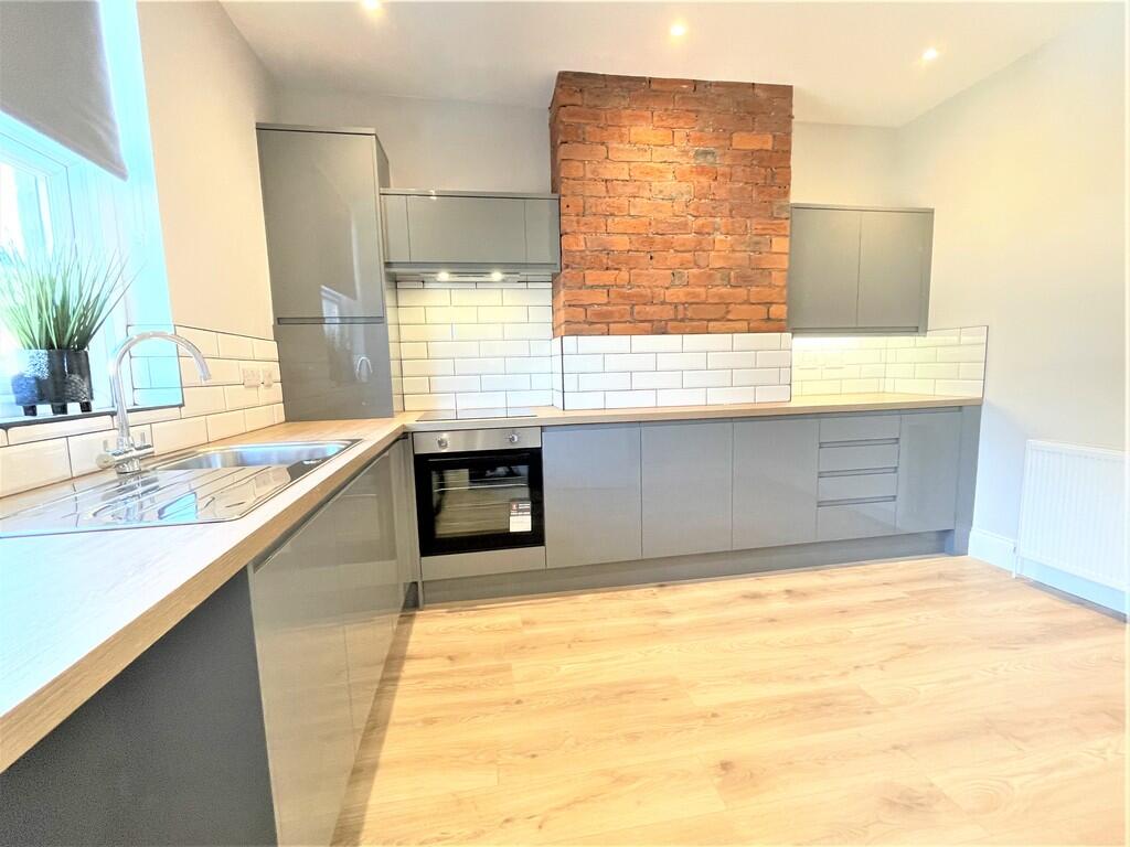 Apartment in Leeds - View 3
