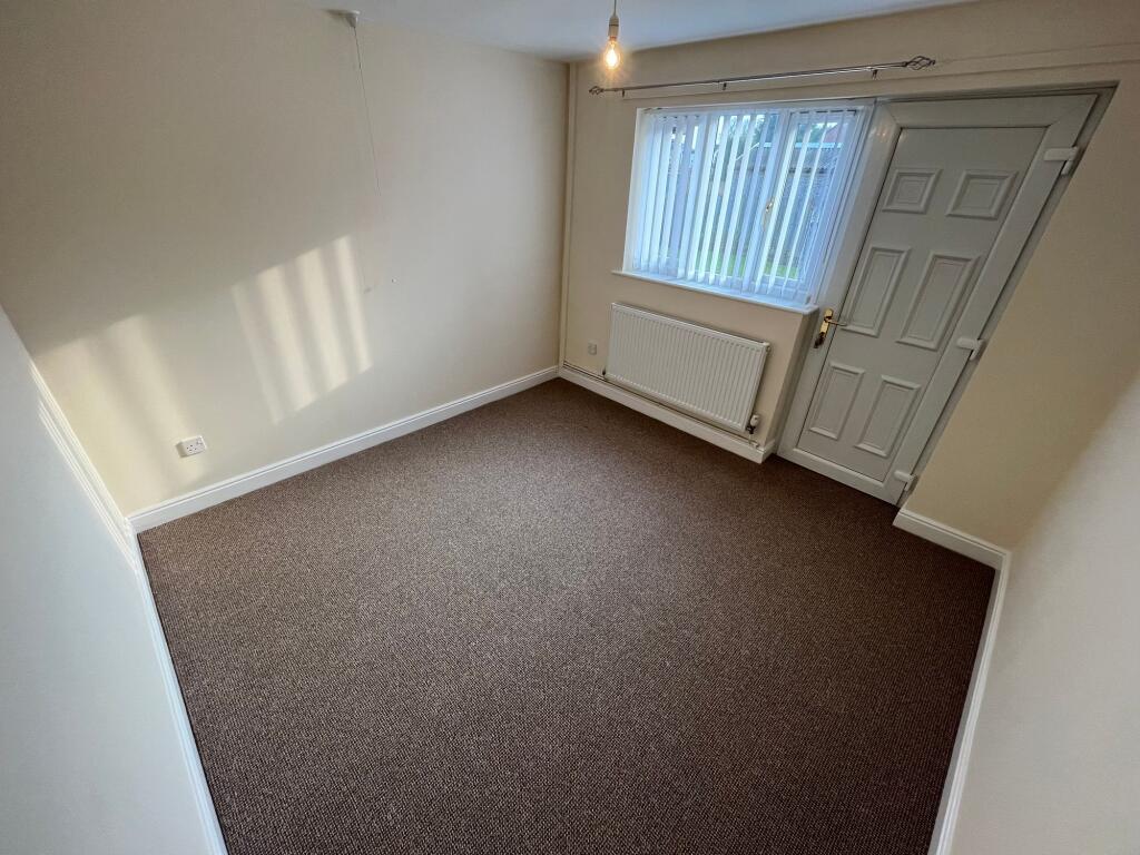 House in Burton-on-Trent, Shobnall - View 5