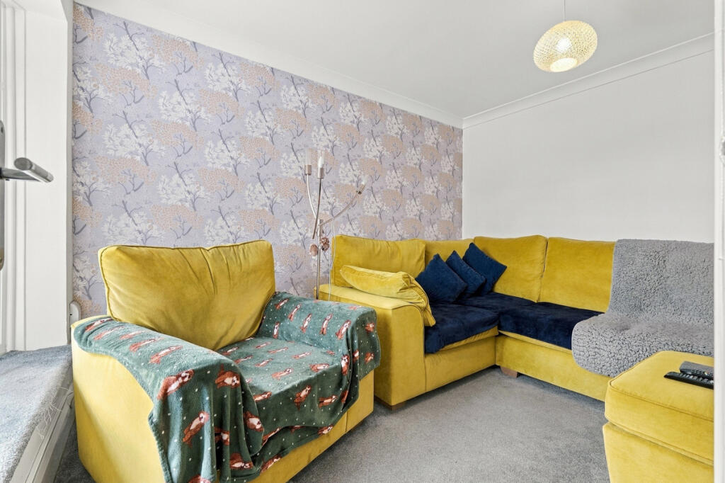 House in Basildon, Essex - View 5