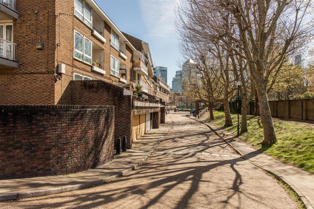 Main image of property: Kildare Walk, Limehouse, E14
