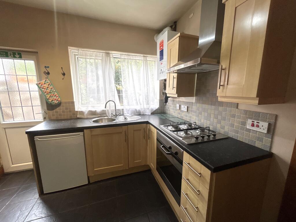 House in Birmingham, West Midlands - View 4