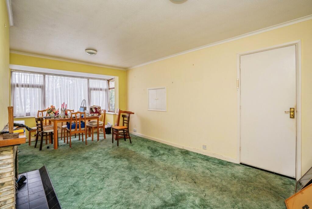 House in Havant, Hampshire - View 5