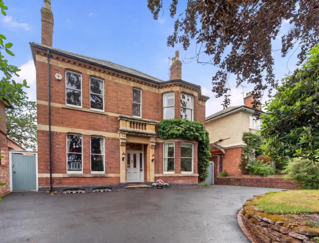 Main image of property: Northumberland Road, Leamington Spa, Warwickshire CV32 6HE