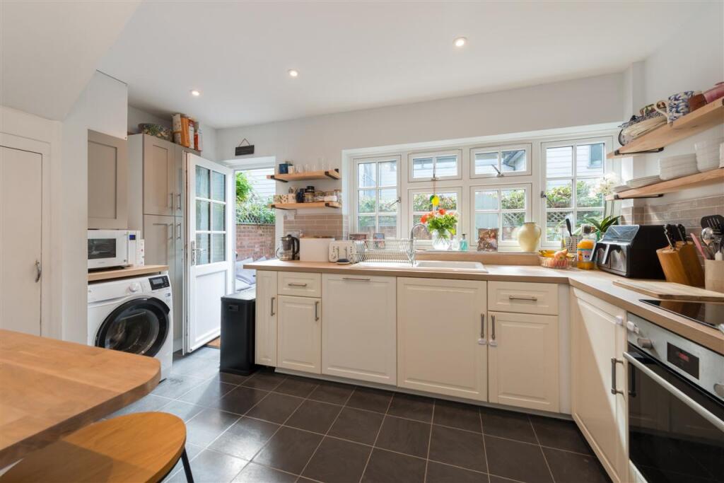 House in Canterbury, St. Mildred's - More