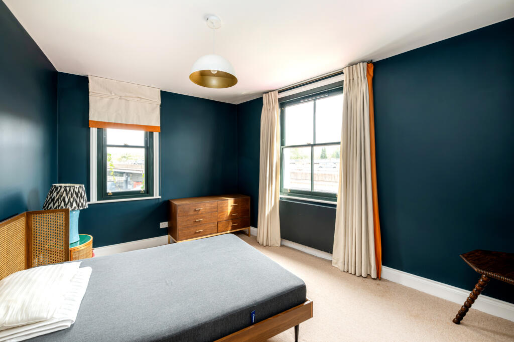 Apartment in London - More