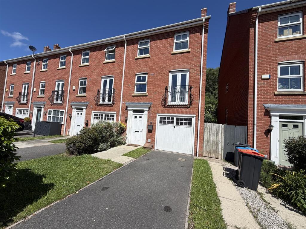 Main image of property: Millfield, Neston