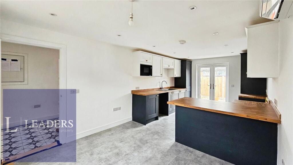 The Building Plot, Hills Road, Sible Hedingham photo 3
