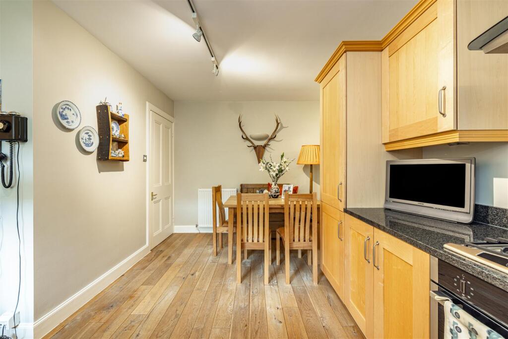 Apartment in Galashiels - More