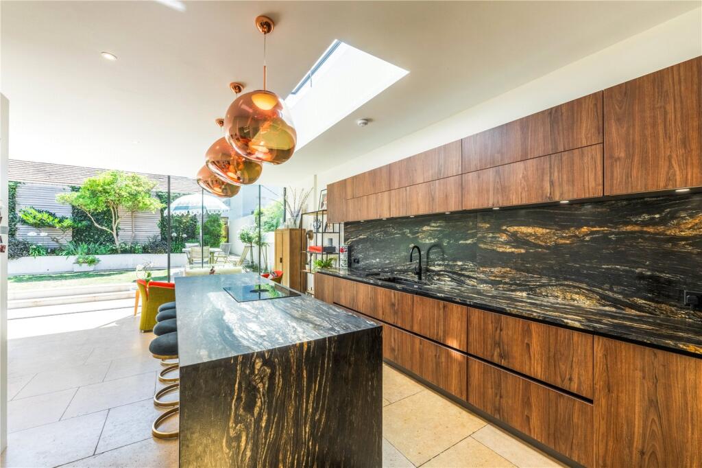 House in Brighton - More