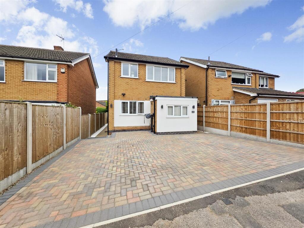 Main image of property: Lodge Close, Redhill, Nottingham