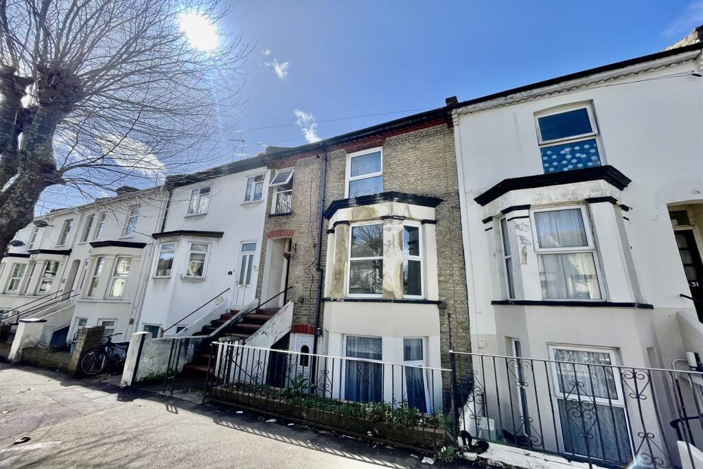 Main image of property: Hartington Road, SS1