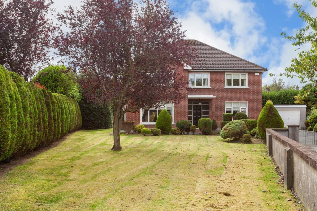 Main image of property: 26 Castleknock Lodge, Castleknock, Dublin 15, D15 P57X