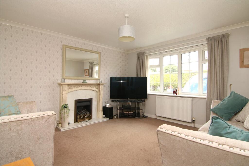 Lowfield Crescent, Silsden, BD20 photo 4