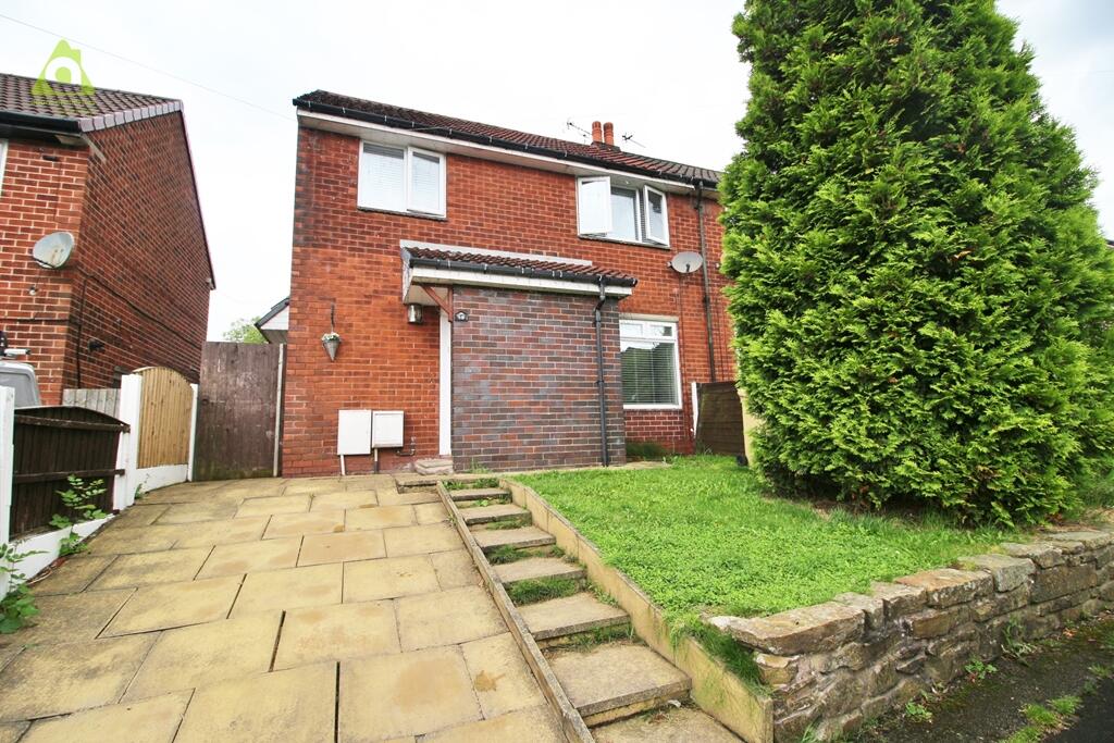 3-bed semi-detached on Bamber Croft, Westhoughton, BL5 3PE, £180,000
