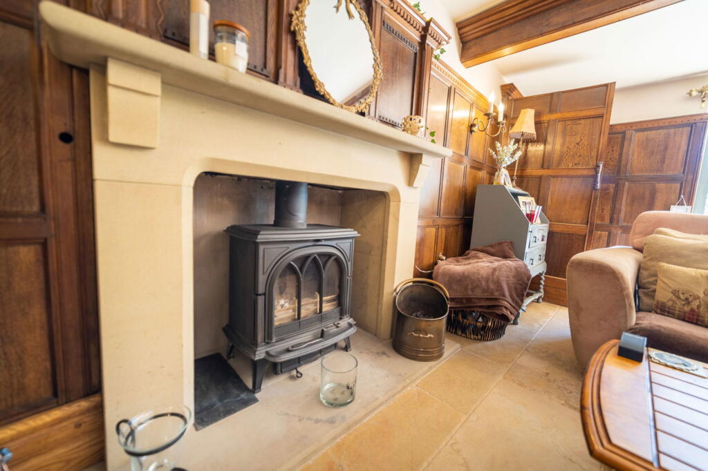 Landslow Green Cottage, Mottram photo 5
