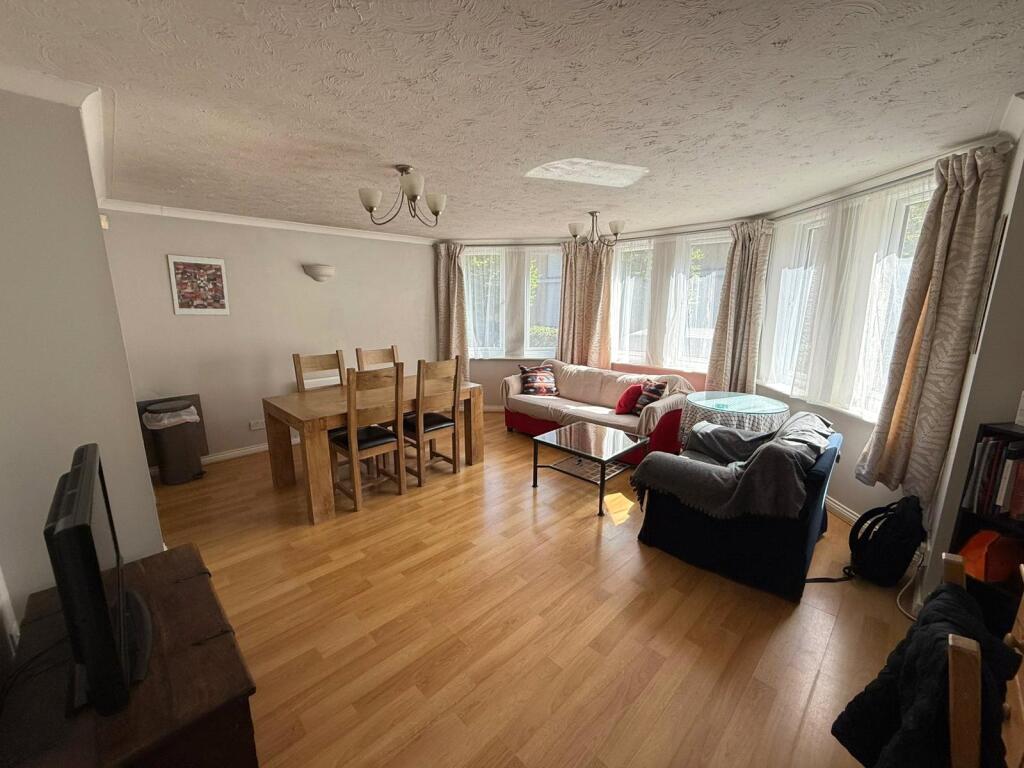 Main image of property: TENNYSON LODGE, OX1