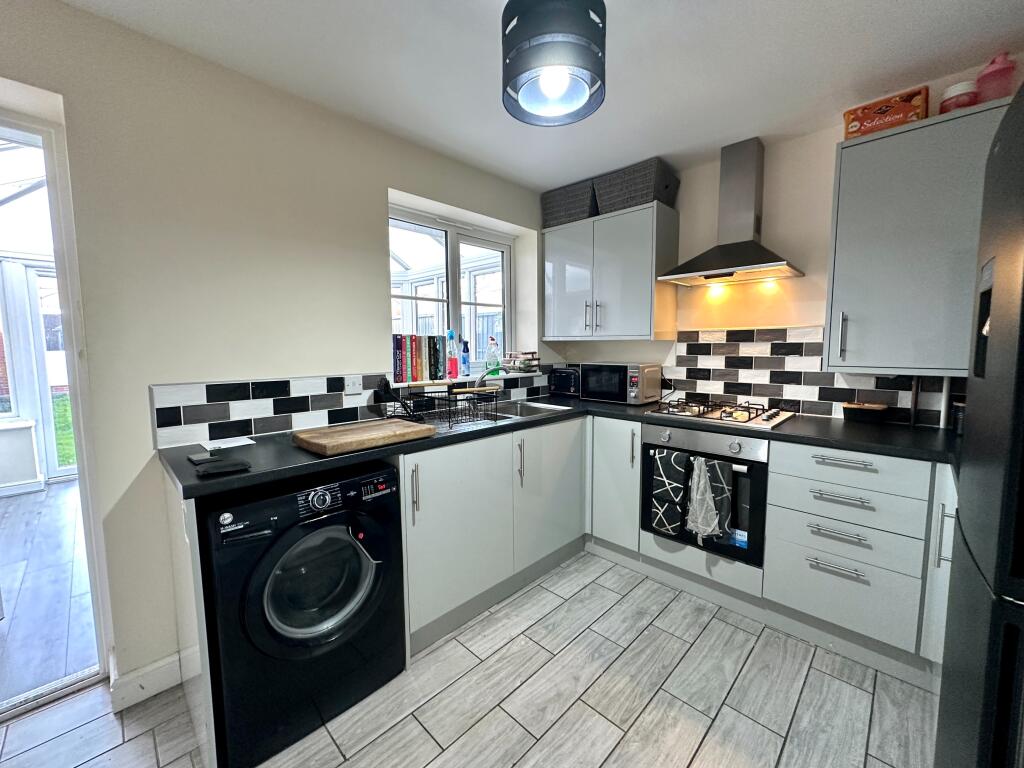 House in Sandwell, West Midlands - View 5