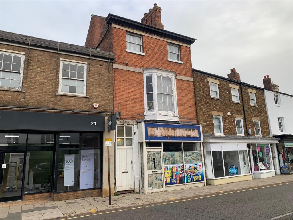 Main image of property: 19 High Street, Oakham - LE15 6AH