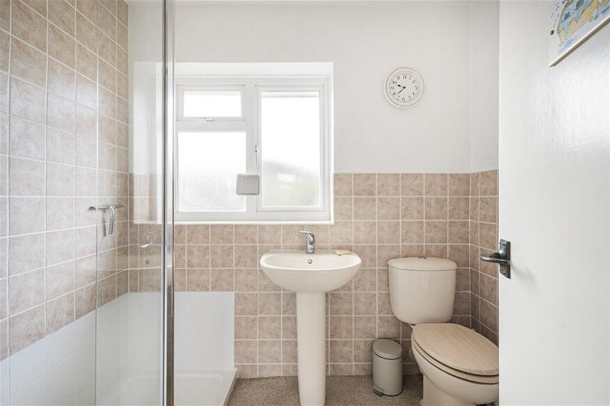 Additional image 11 of Roundwood Lane, Harpenden, AL5