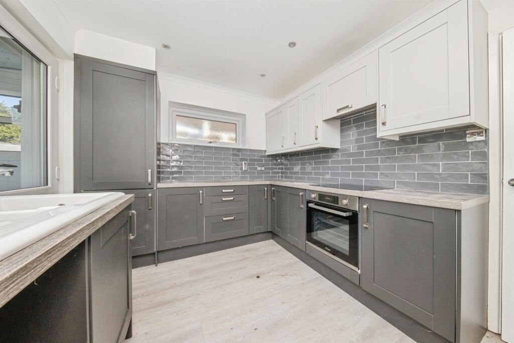 House in Clacton-on-Sea, Little Clacton - View 5