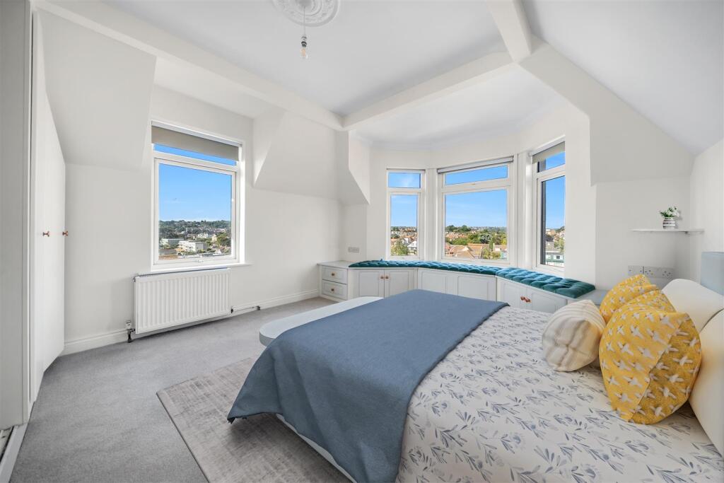 4 Highcliffe Road, Swanage photo 5
