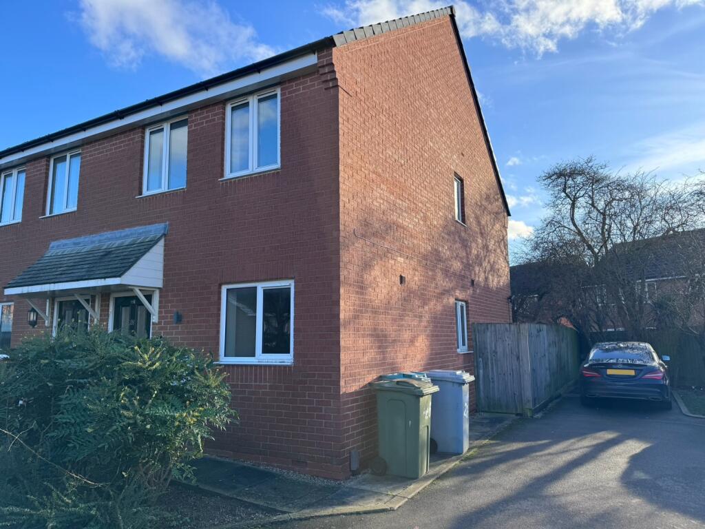 Main image of property: Moulton Crescent, New Balderton, Newark, Nottinghamshire, NG24