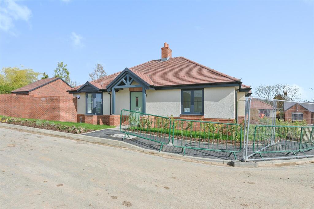 Main image of property: Forest Road, Coalville, LE67