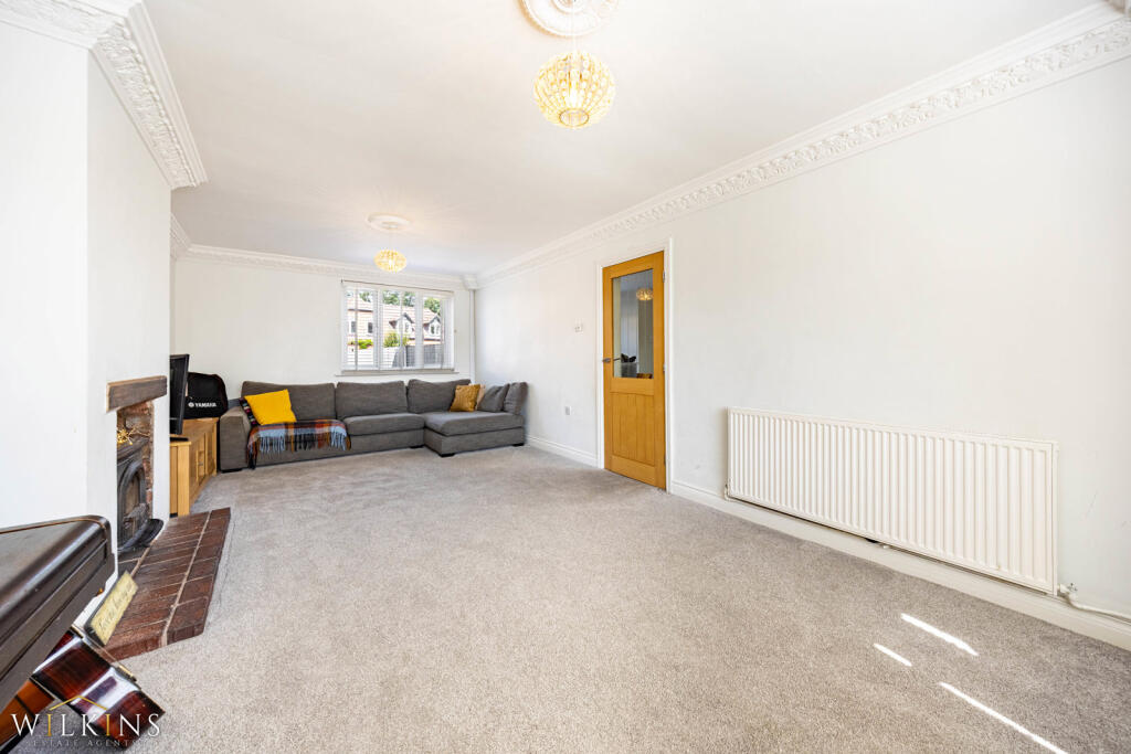House in North Warwickshire, Hartshill - View 5