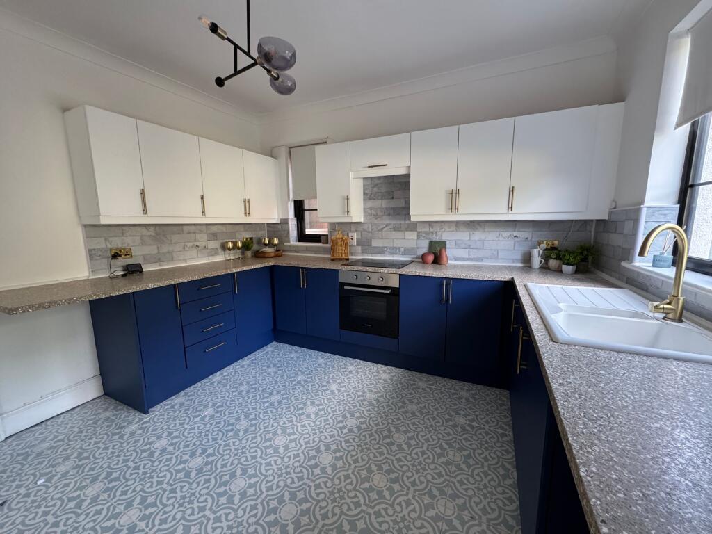 Burton Road, Castle Gresley, DE11 - View 4