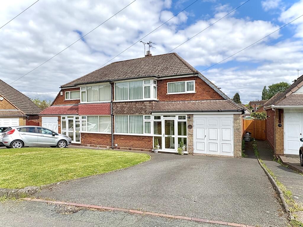 Main image of property: Farrington Road, ETTINGSHALL PARK, WV4 6QL