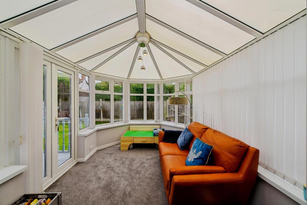 House in Upton, Overchurch Hill - View 5