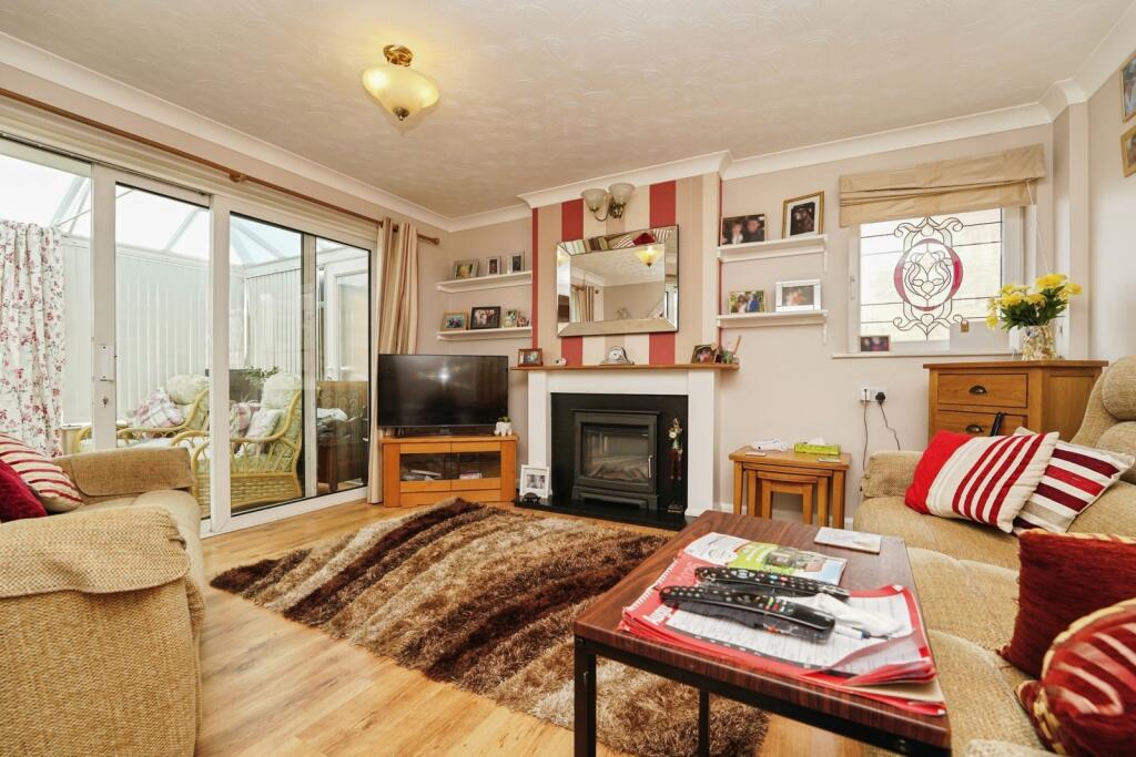 House in Gloucester - View 5