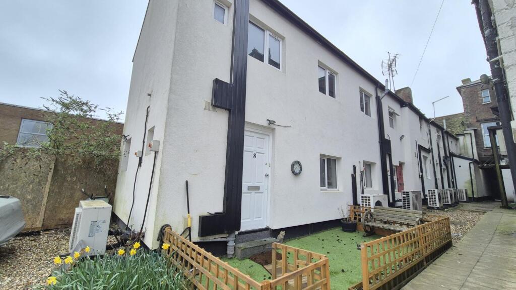 Main image of property: High Street South