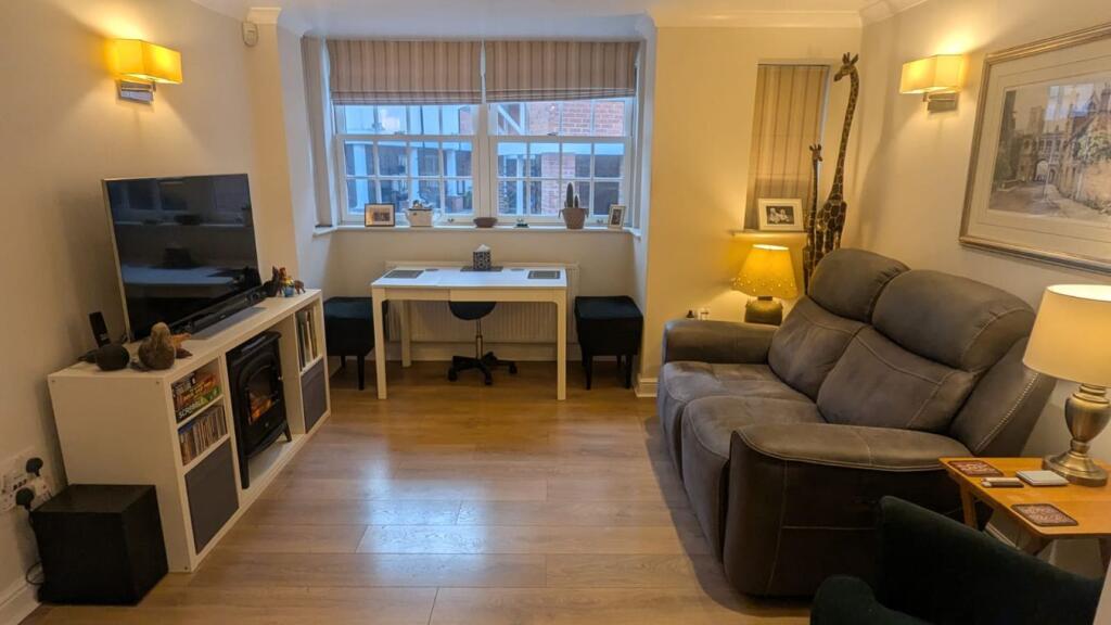 House in Wells, Somerset - View 2