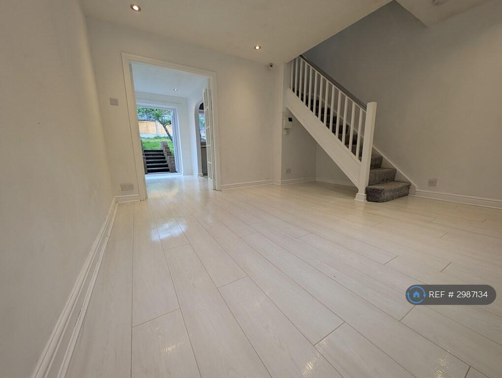 House in Manchester - View 5