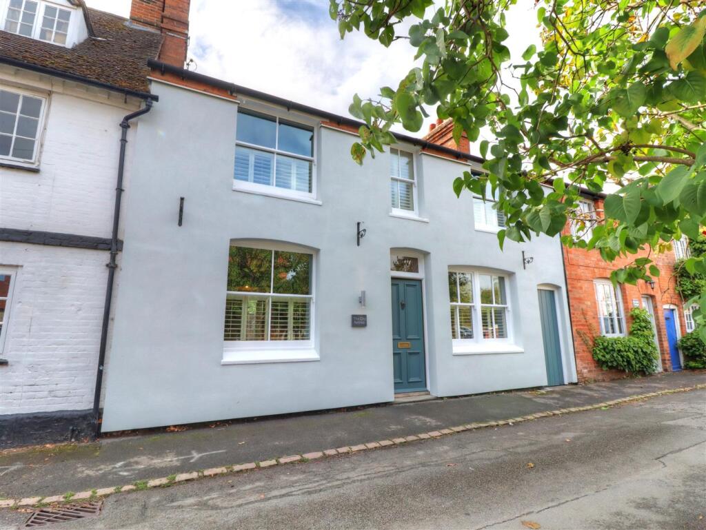 Main image of property: Market Square, Kineton, Warwick