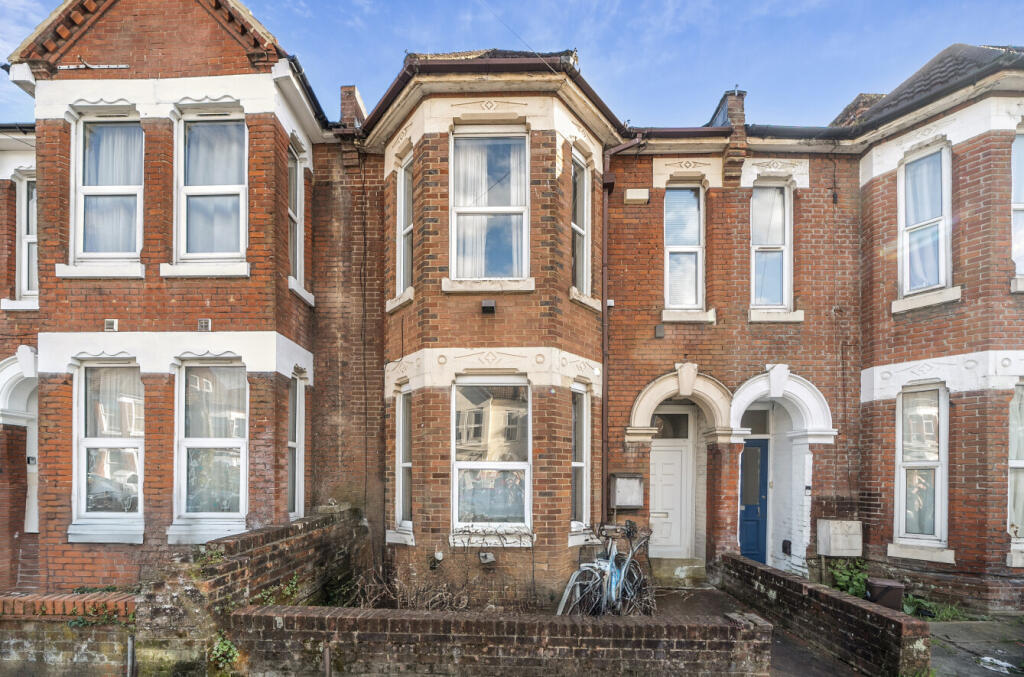 Main image of property: Wilton Avenue, Polygon, Southampton, Hampshire, SO15