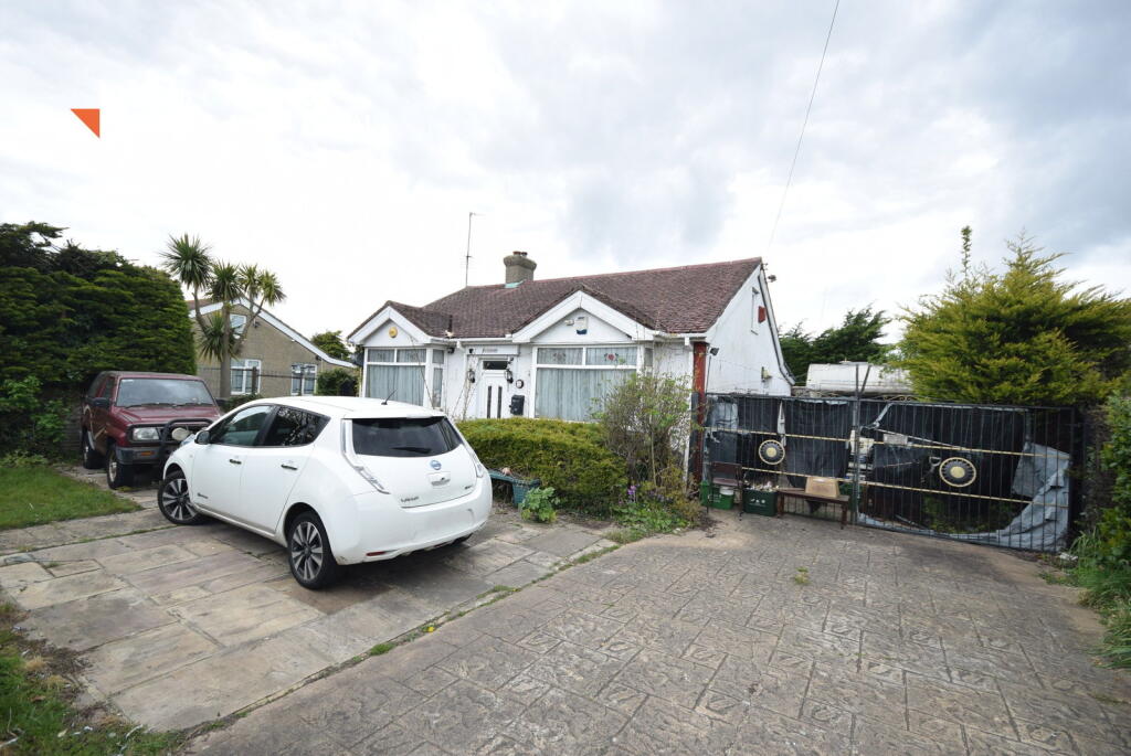 Main image of property: St Johns Road, Clacton-on-sea, CO16 8DB